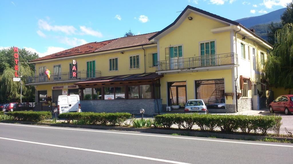 Bruzolo Hotel Paradise מראה חיצוני תמונה