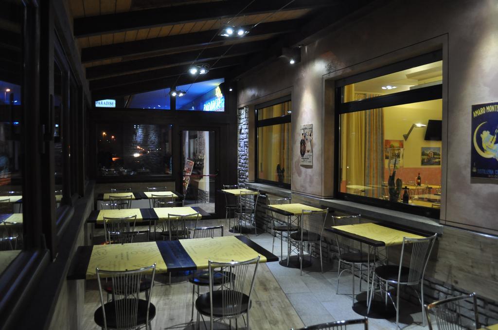Bruzolo Hotel Paradise מראה חיצוני תמונה