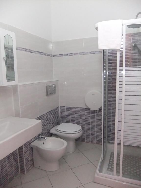 Bruzolo Hotel Paradise מראה חיצוני תמונה