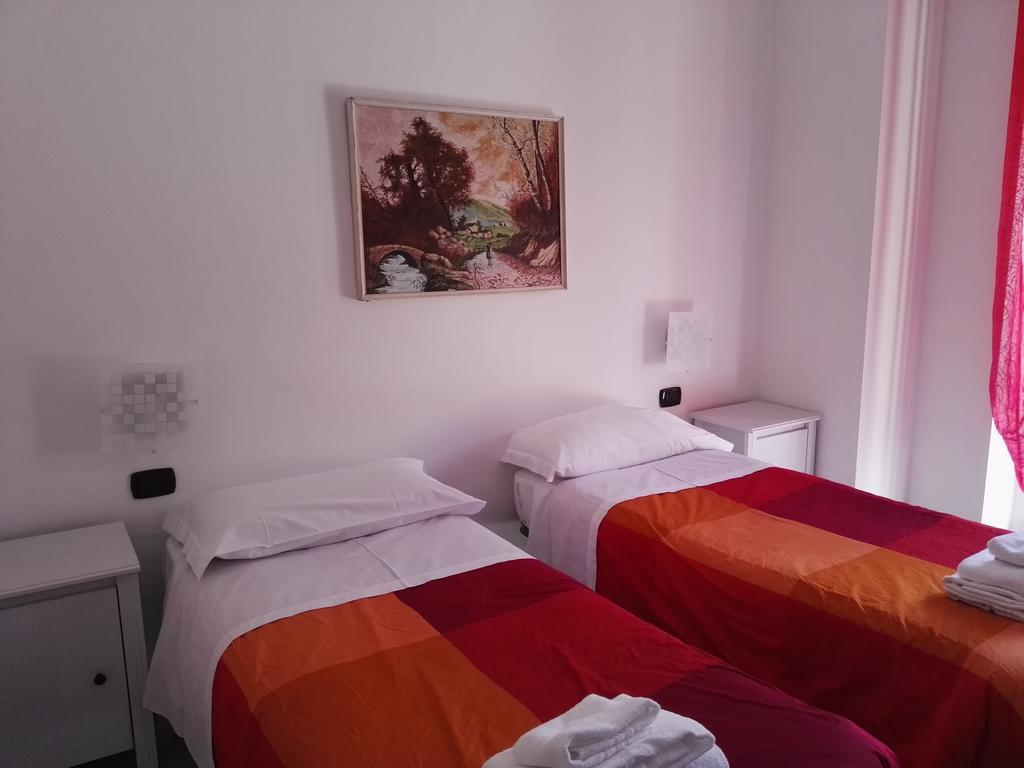 Bruzolo Hotel Paradise מראה חיצוני תמונה