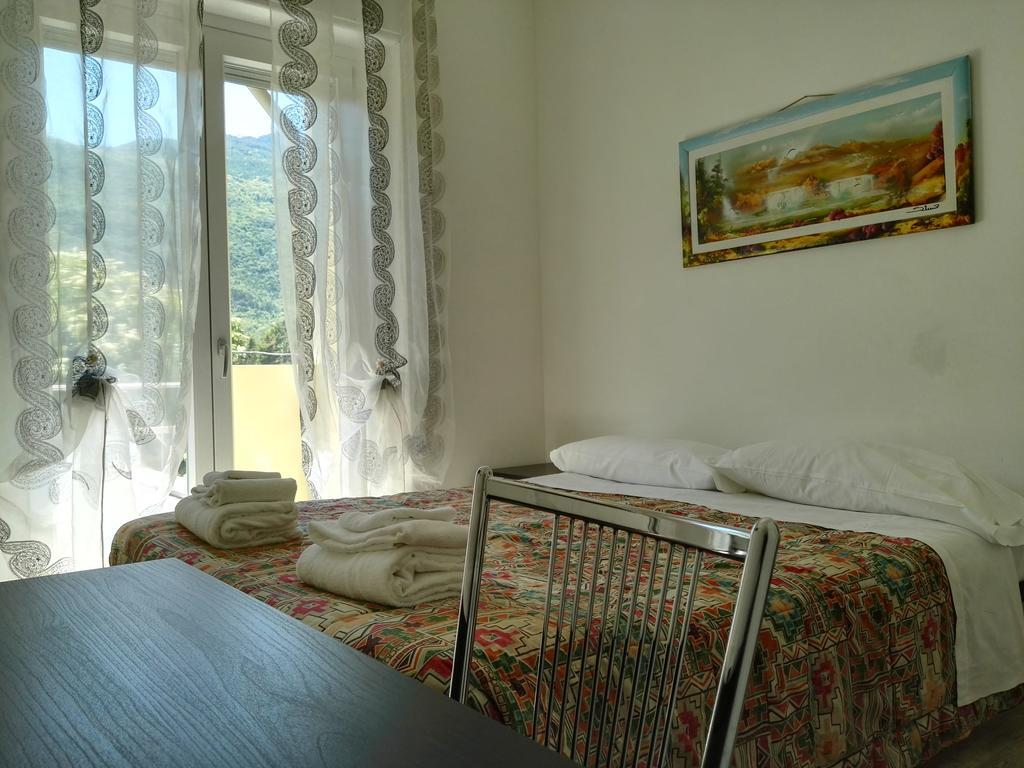 Bruzolo Hotel Paradise מראה חיצוני תמונה